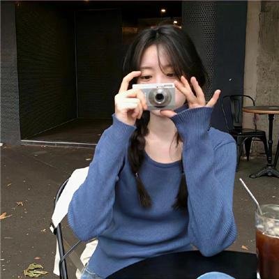 玫瑰丛生