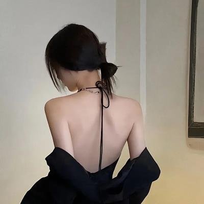她与他